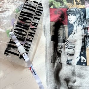 Eras Tour Quarter zip with concert bag and unused bracelet!